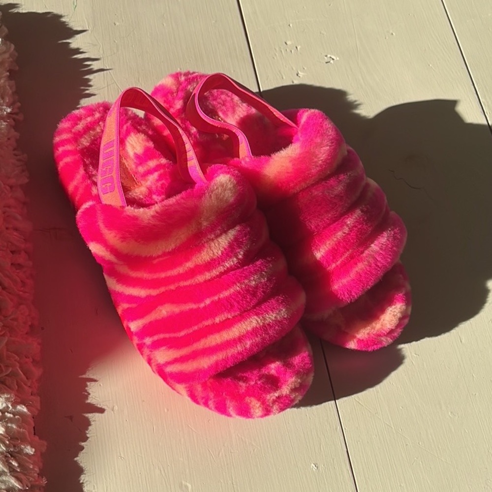 Ugg Slippers - pink